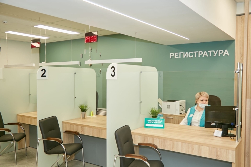 В НОКБ завершился капитальный ремонт регистратуры поликлинического отделения